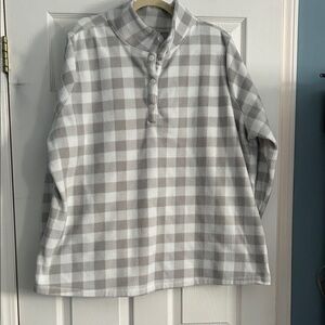 Croft & Barrow Soft Gray and White Pullover